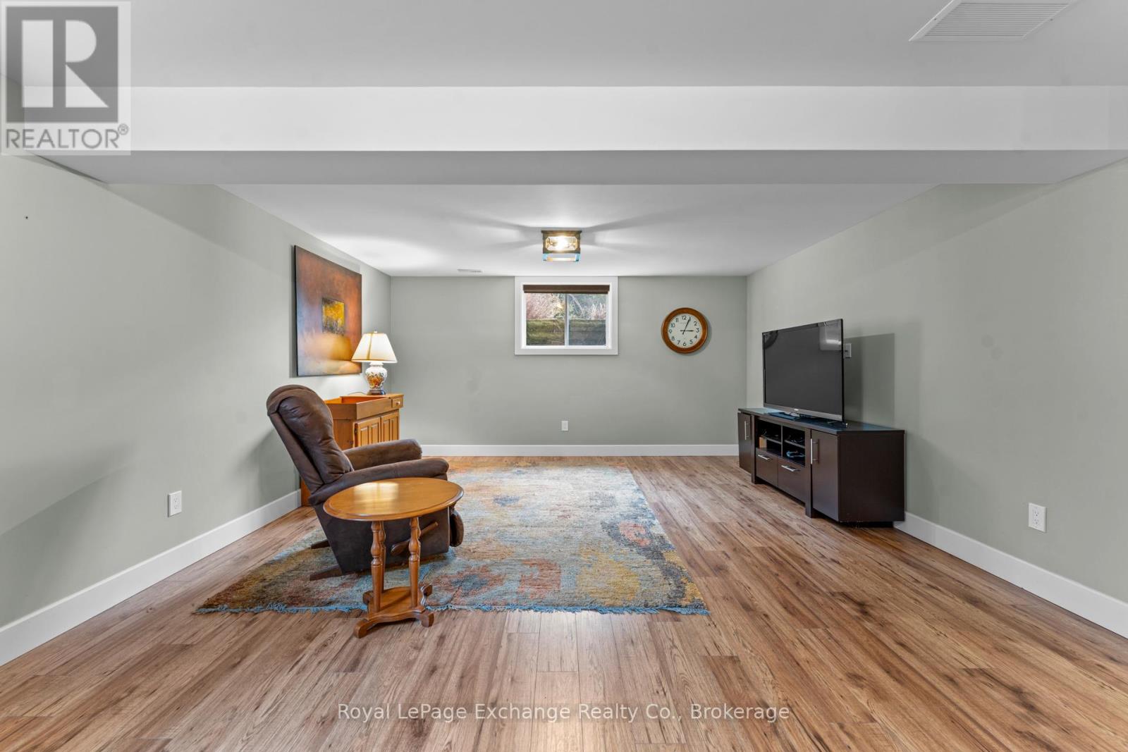 592 Hunter Street, Kincardine, Ontario  N2Z 0B2 - Photo 38 - X12909246