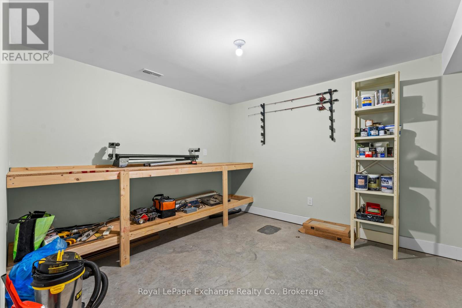 592 Hunter Street, Kincardine, Ontario  N2Z 0B2 - Photo 45 - X12909246