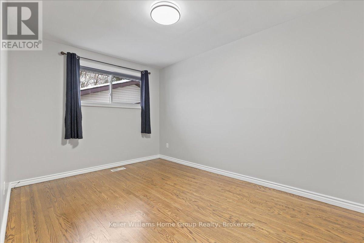 132 June Street, Hamilton, Ontario  L9A 2R9 - Photo 22 - X12909290