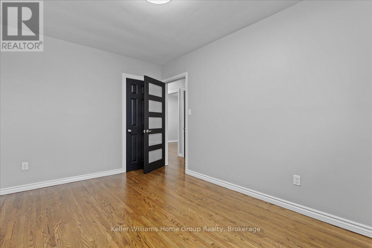 132 June Street, Hamilton, Ontario  L9A 2R9 - Photo 23 - X12909290