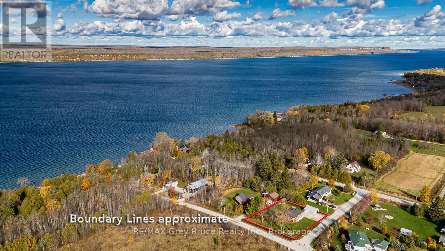 105 John Street, Georgian Bluffs, Ontario  N0H 2T0 - Photo 3 - X12909378