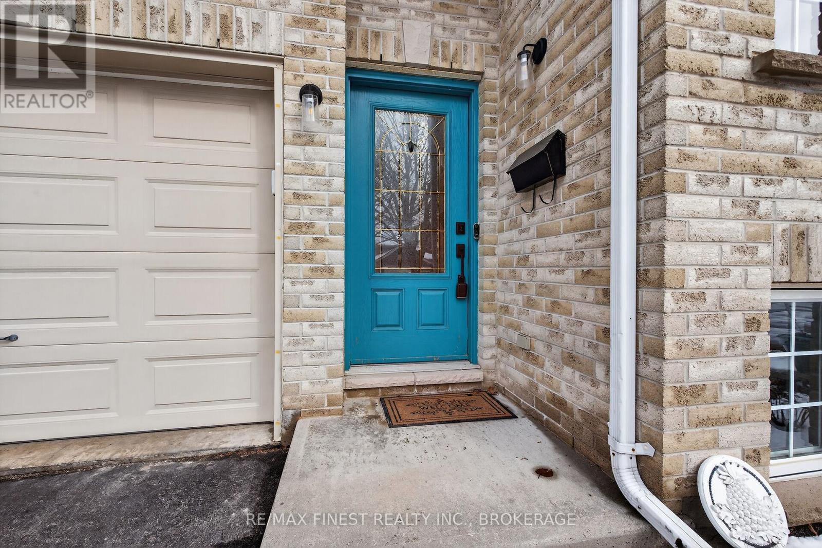 604 Freeman Crescent, Kingston, Ontario  K7K 7H6 - Photo 4 - X12909050