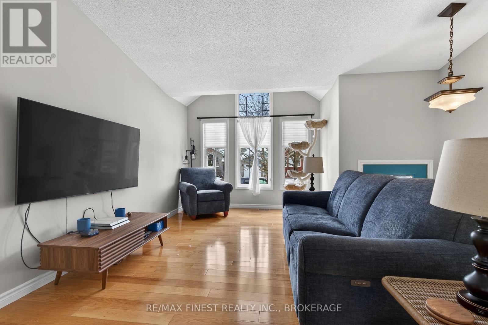 604 Freeman Crescent, Kingston, Ontario  K7K 7H6 - Photo 6 - X12909050