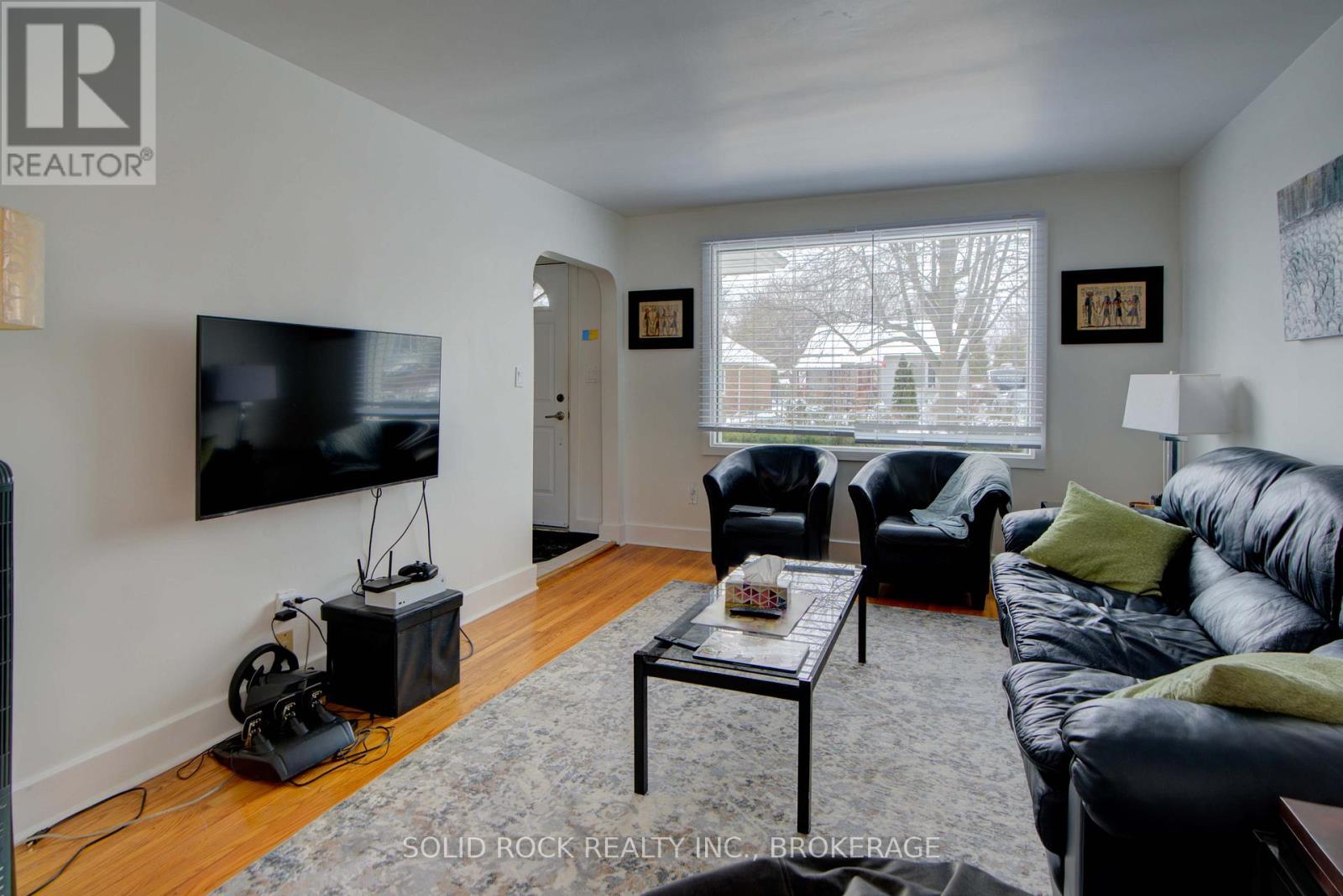 199 Helen Street, Kingston, Ontario  K7L 4P5 - Photo 8 - X12909088