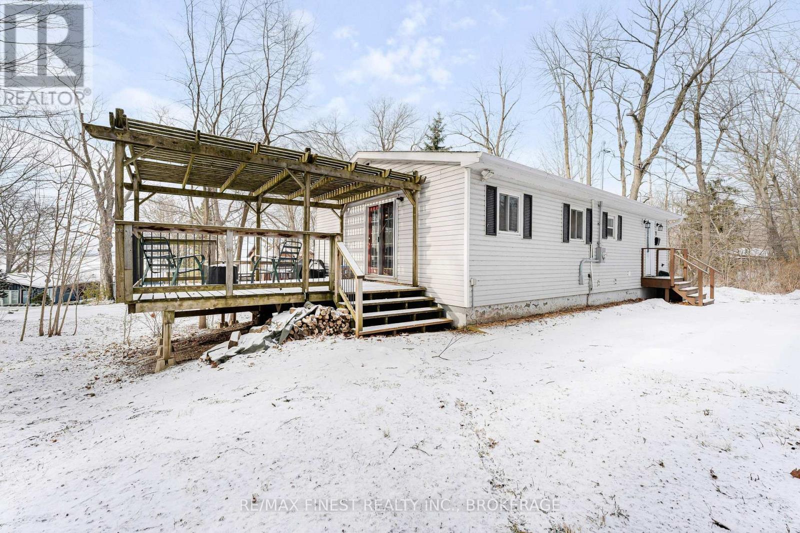 9 Mallard Lane, Kingston, Ontario K7K 5E2 - Photo 3 - X12909104