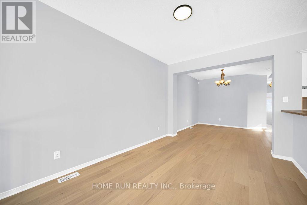 294 Badgeley Avenue, Ottawa, Ontario  K2T 0A7 - Photo 10 - X12909046