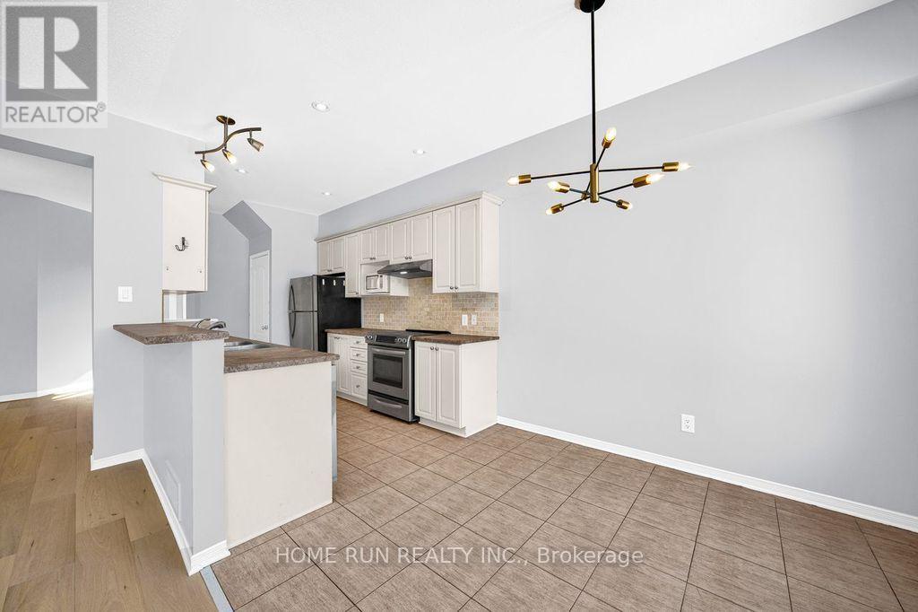 294 Badgeley Avenue, Ottawa, Ontario  K2T 0A7 - Photo 13 - X12909046