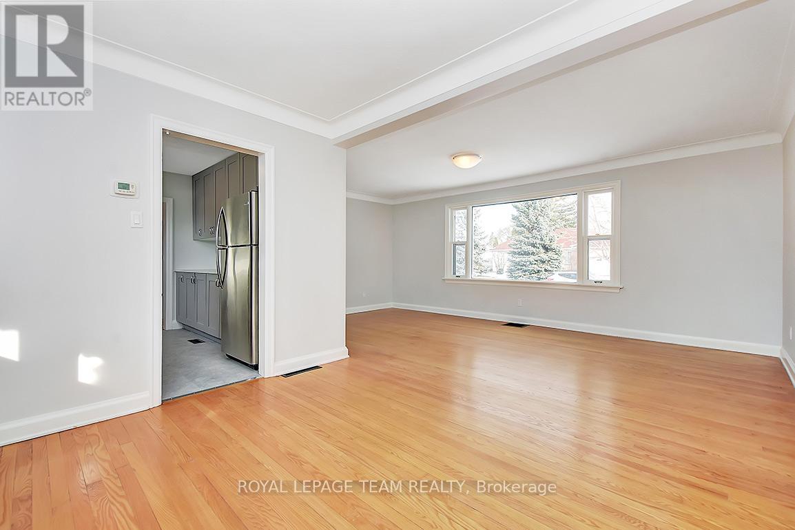 1151 Normandy Crescent, Ottawa, Ontario  K2E 5A5 - Photo 14 - X12909076