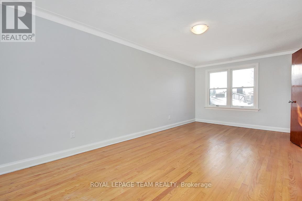 1151 Normandy Crescent, Ottawa, Ontario  K2E 5A5 - Photo 21 - X12909076