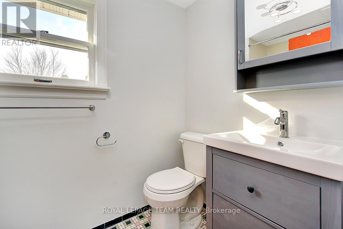1151 Normandy Crescent, Ottawa, Ontario  K2E 5A5 - Photo 23 - X12909076