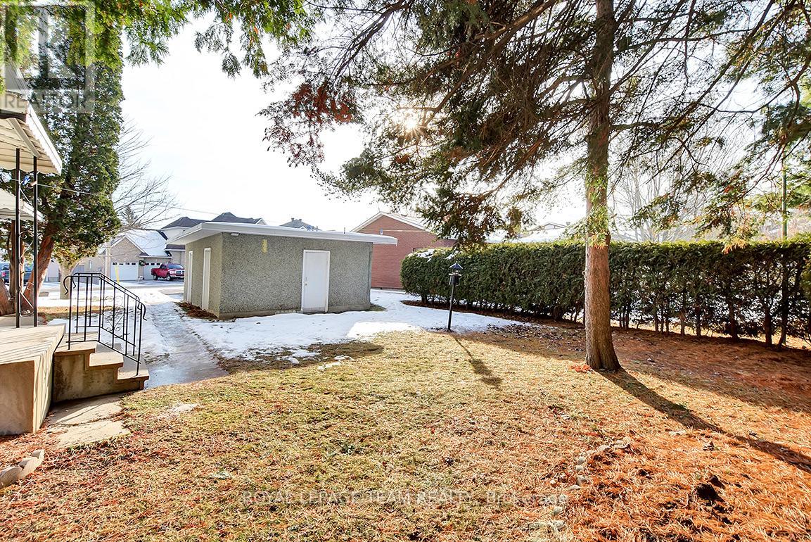 1151 Normandy Crescent, Ottawa, Ontario  K2E 5A5 - Photo 29 - X12909076