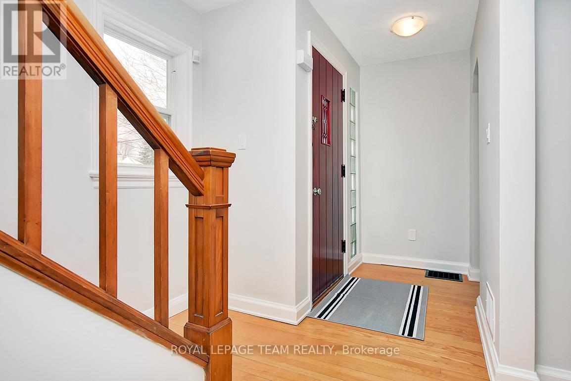 1151 Normandy Crescent, Ottawa, Ontario  K2E 5A5 - Photo 7 - X12909076