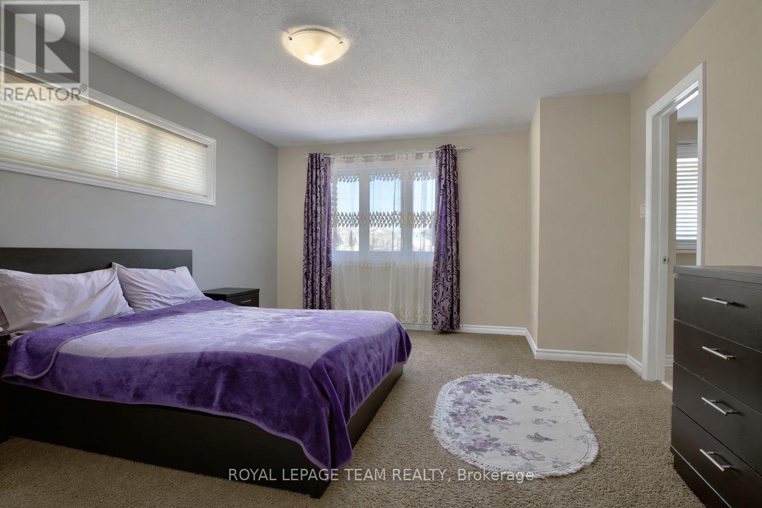 366 Tourmaline Crescent, Ottawa, Ontario  K2J 3T9 - Photo 8 - X12909334