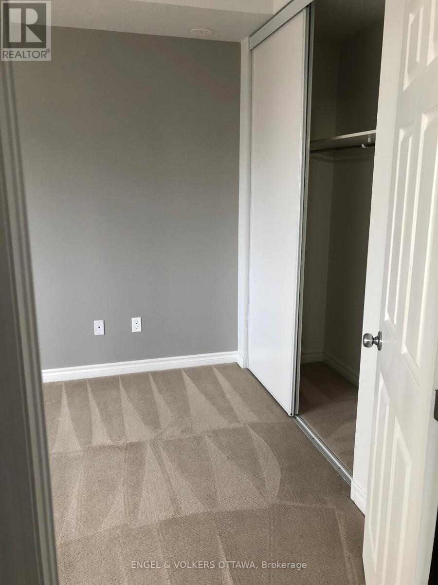 68 - 139 Harthill Way, Ottawa, Ontario  K2J 5V1 - Photo 10 - X12909354