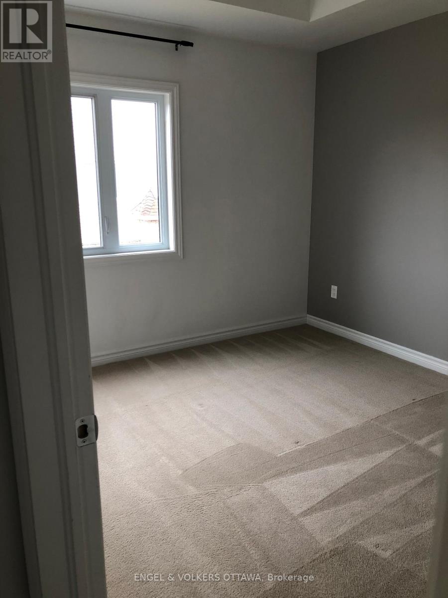 68 - 139 Harthill Way, Ottawa, Ontario  K2J 5V1 - Photo 11 - X12909354