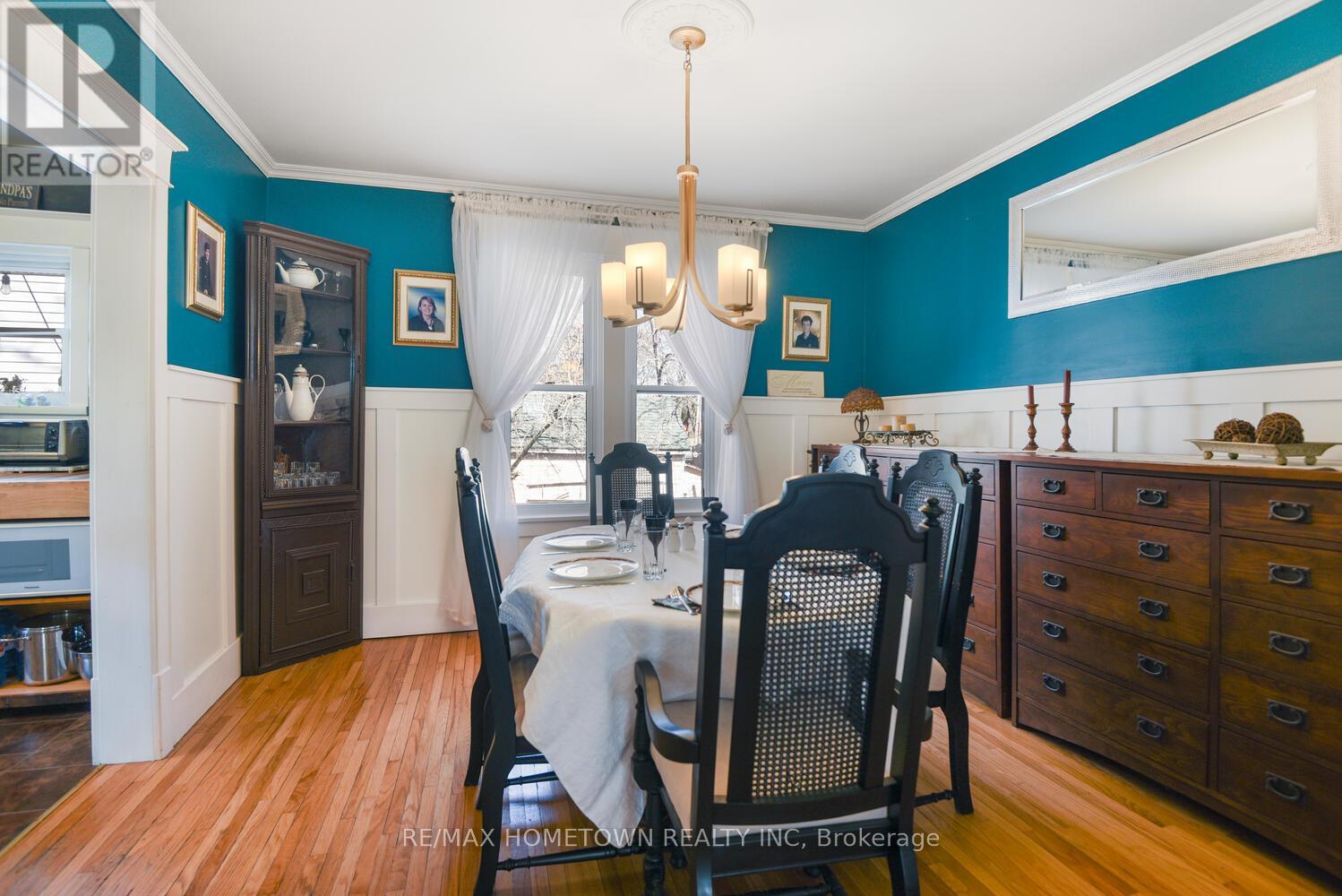 214 James Street E, Brockville, Ontario  K6V 1L8 - Photo 11 - X12909066