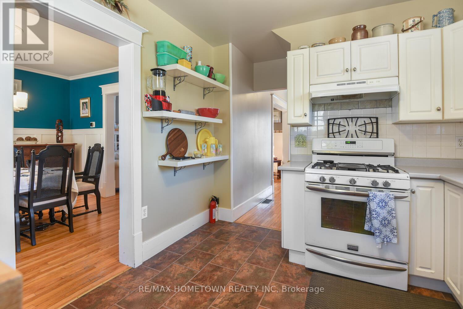 214 James Street E, Brockville, Ontario  K6V 1L8 - Photo 15 - X12909066