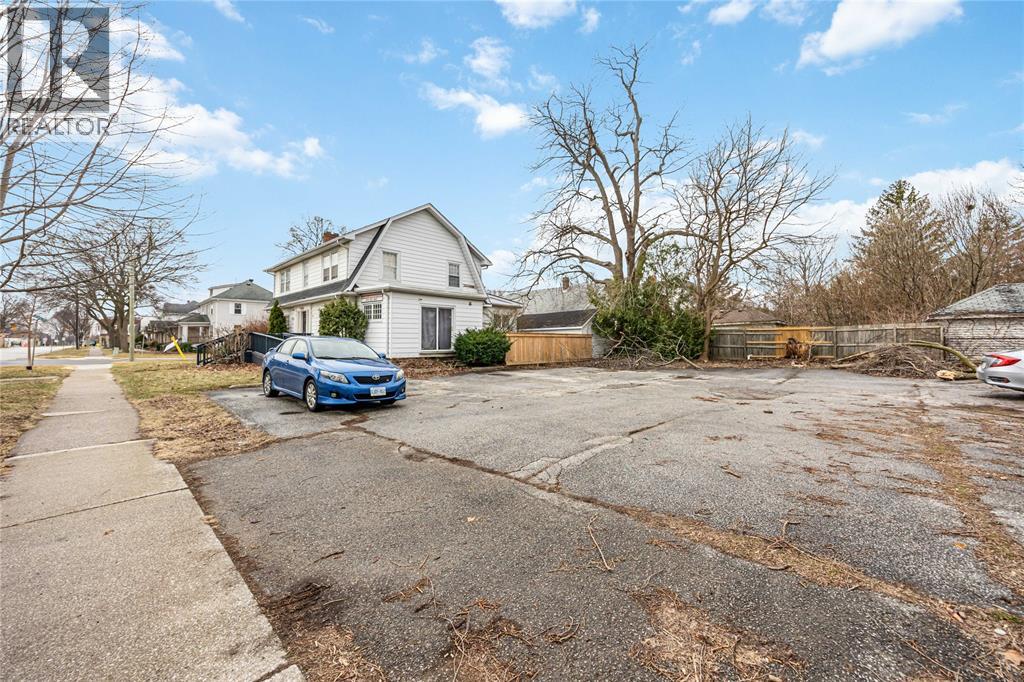 227 Mitton Street North, Sarnia photo 26