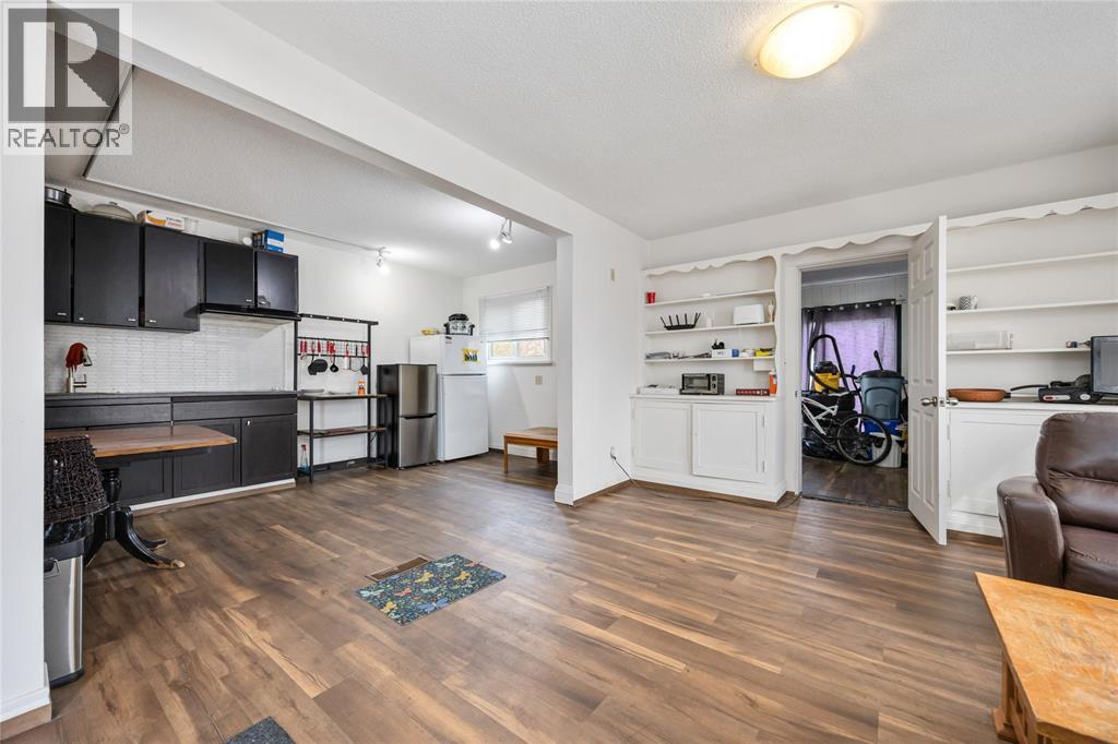 227 Mitton Street North, Sarnia photo 6