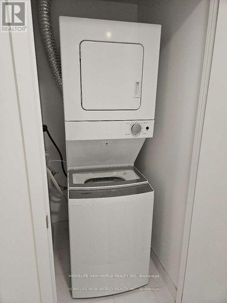 3005 - 238 Simcoe Street, Toronto (Kensington-Chinatown), Ontario  M5T 0E2 - Photo 4 - C12909092