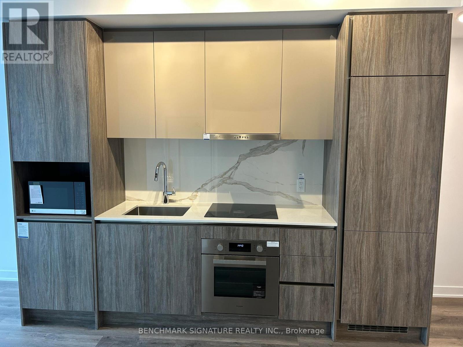 4005 - 180 Front Street E, Toronto, Ontario  M5A 0A9 - Photo 5 - C12909182