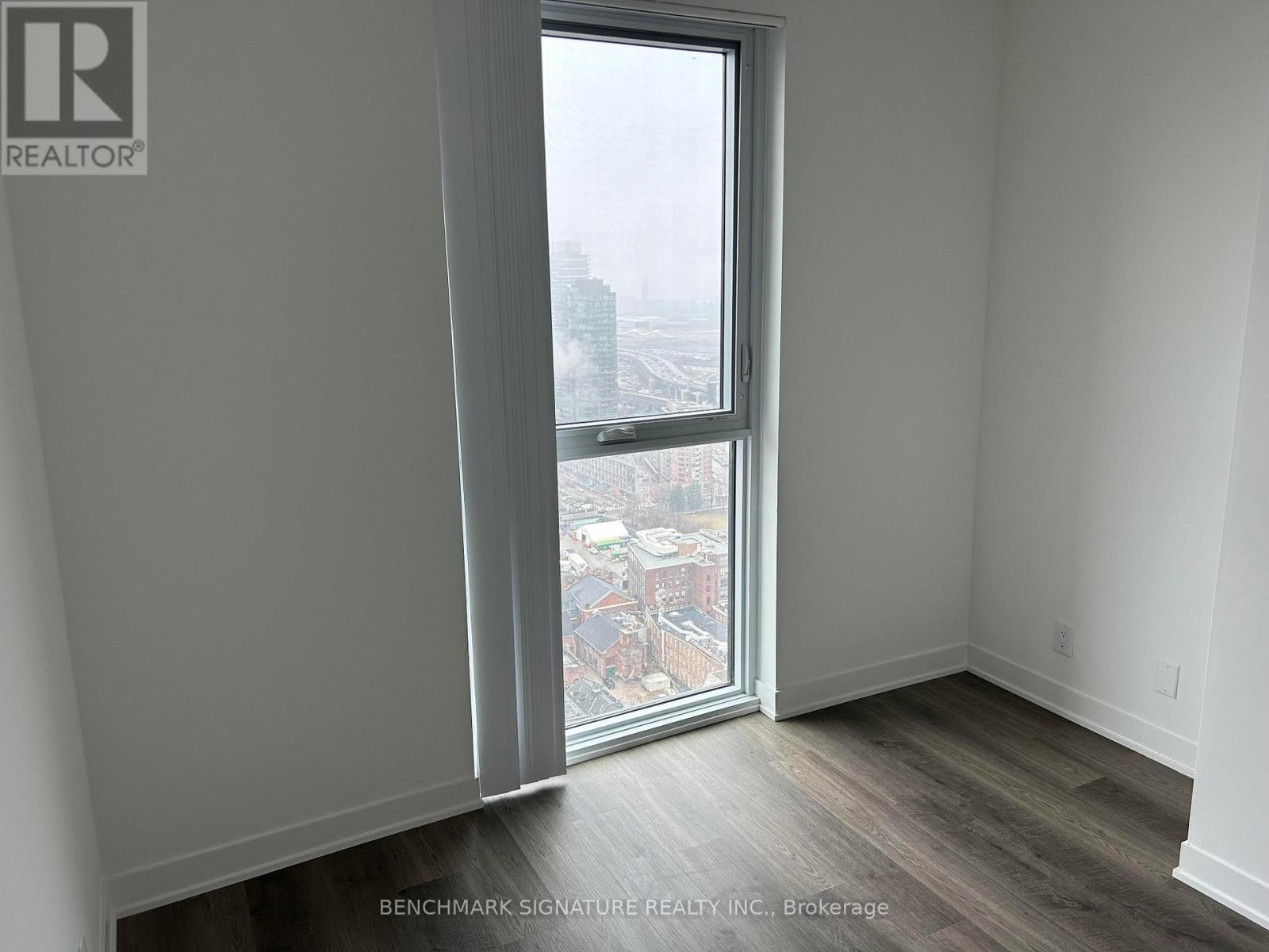 4005 - 180 Front Street E, Toronto, Ontario  M5A 0A9 - Photo 7 - C12909182