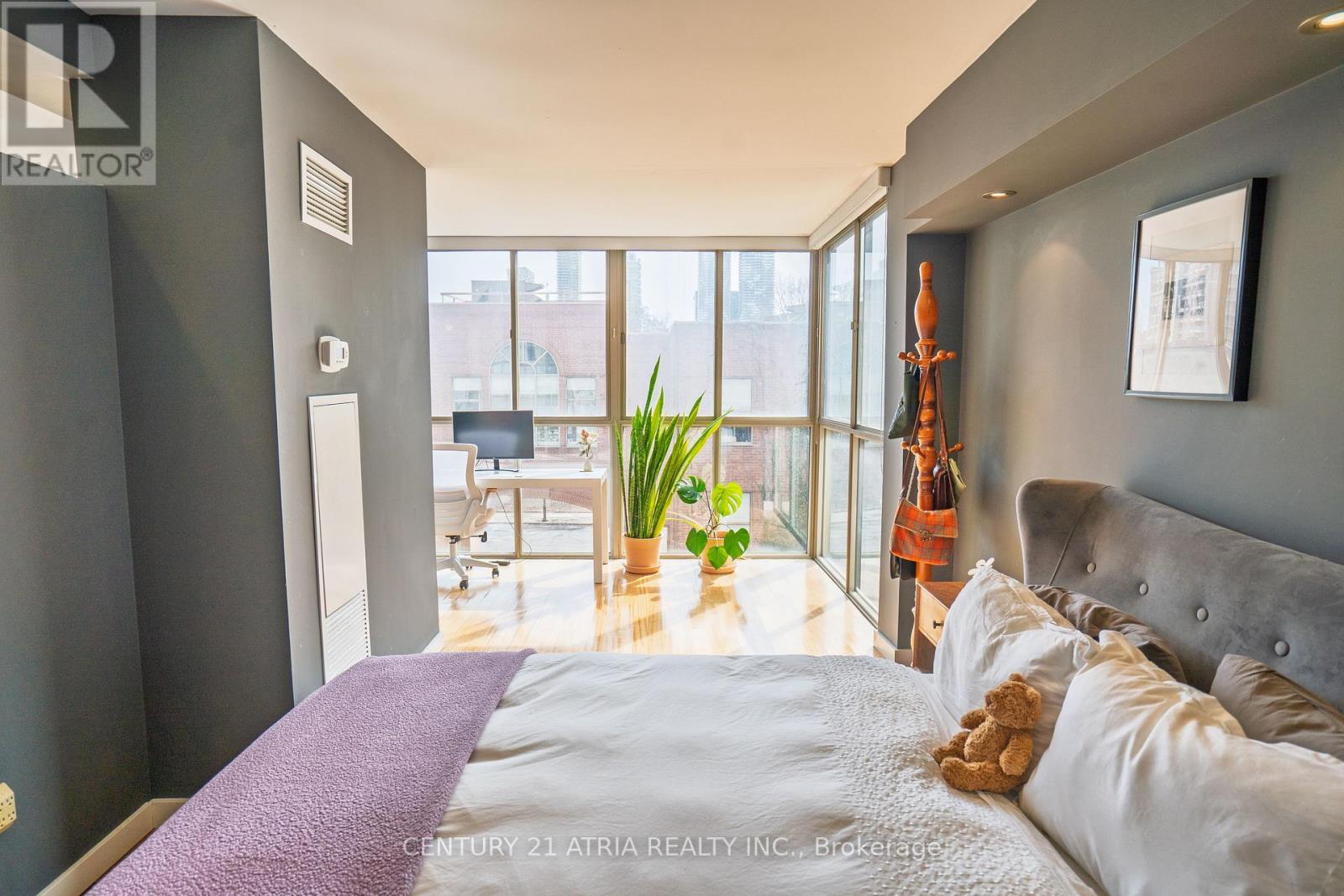 303 - 95 Lombard Street S, Toronto (Church-Yonge Corridor), Ontario  M5C 2V3 - Photo 17 - C12909196