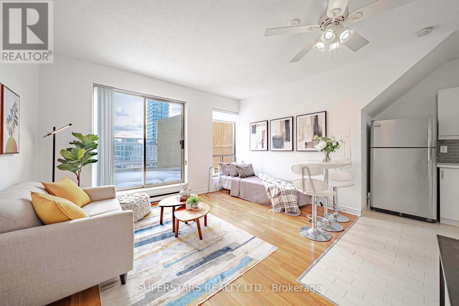 Ph16 - 65 Scadding Avenue, Toronto, Ontario  M5A 4L1 - Photo 1 - C12909242