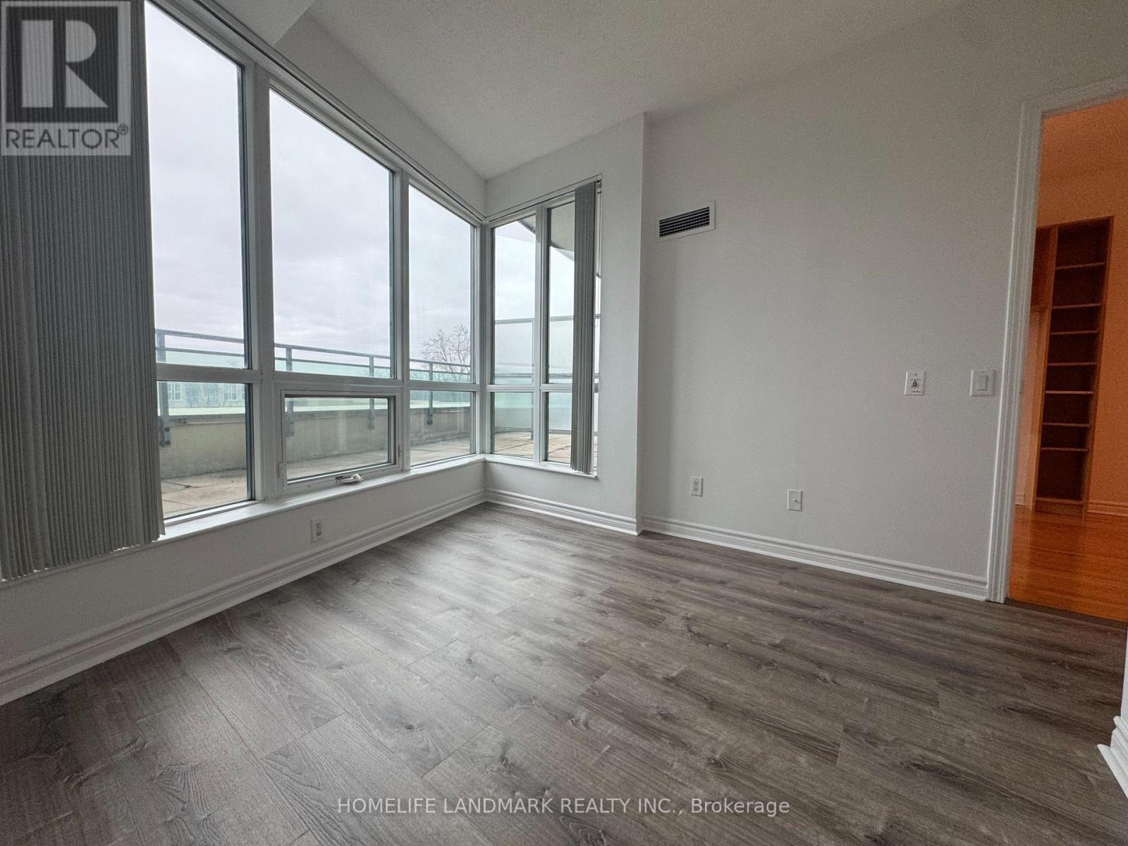 #306 - 60 Byng Avenue, Toronto (Willowdale East), Ontario  M2N 7K3 - Photo 10 - C12909256