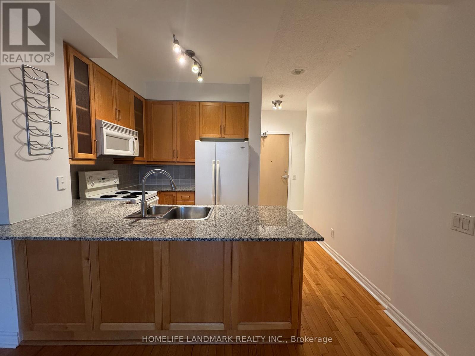 #306 - 60 Byng Avenue, Toronto (Willowdale East), Ontario  M2N 7K3 - Photo 3 - C12909256