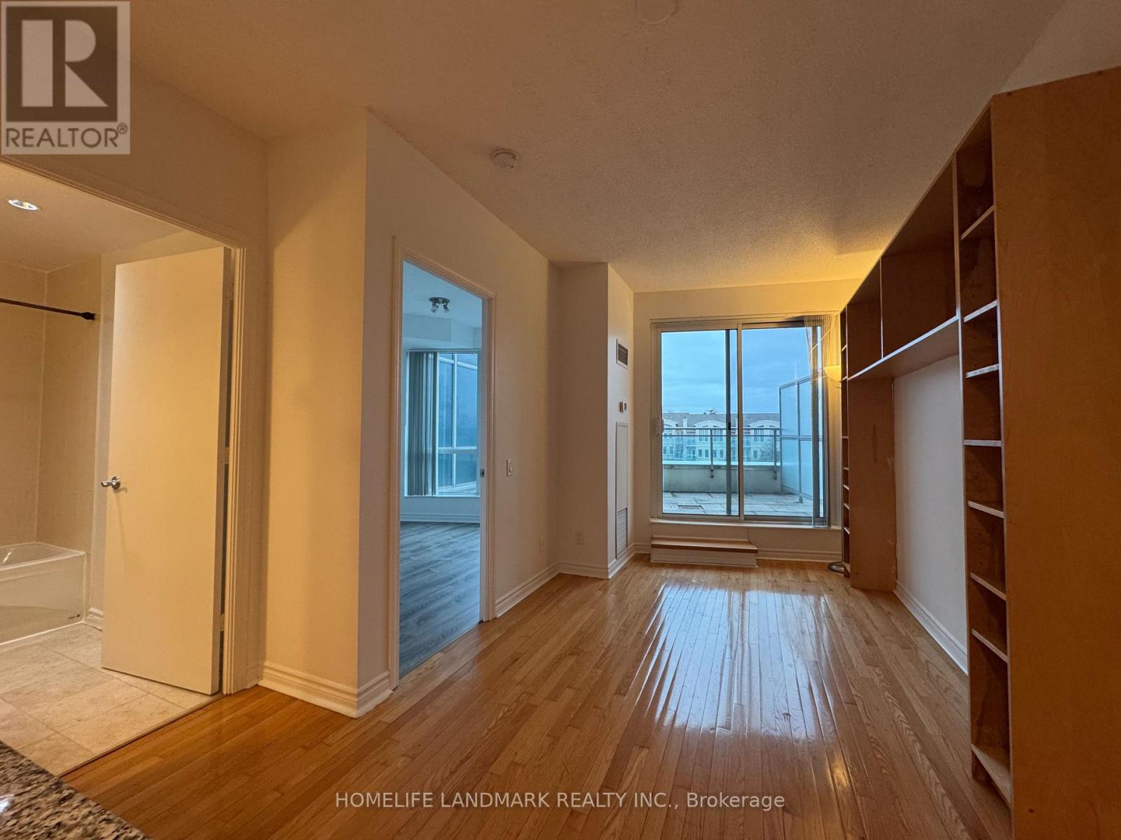 #306 - 60 Byng Avenue, Toronto (Willowdale East), Ontario  M2N 7K3 - Photo 7 - C12909256