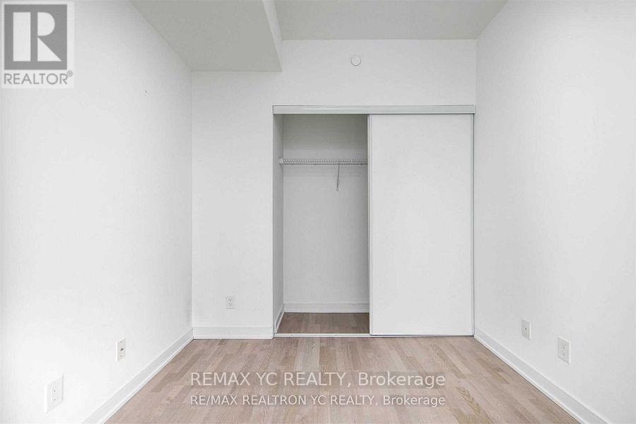 2801 - 57 St. Joseph Street, Toronto (Bay Street Corridor), Ontario  M5S 0C5 - Photo 10 - C12909300