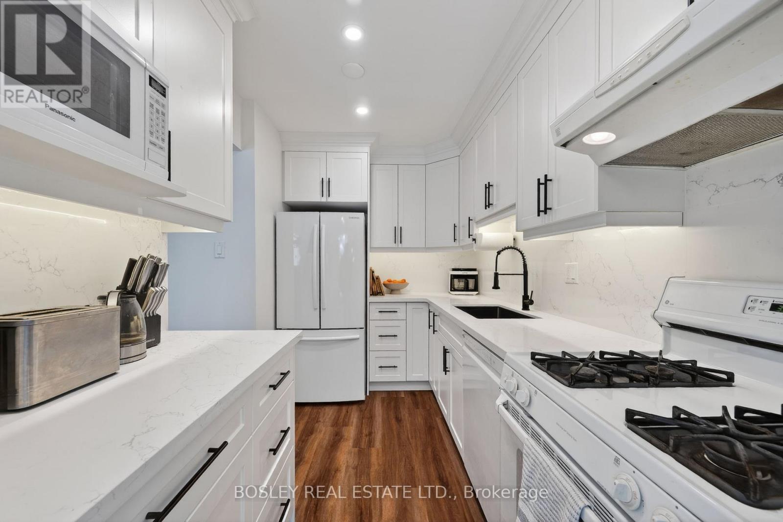 225 - 46 Rock Fern Way, Toronto (Don Valley Village), Ontario  M2J 4N4 - Photo 9 - C12909318