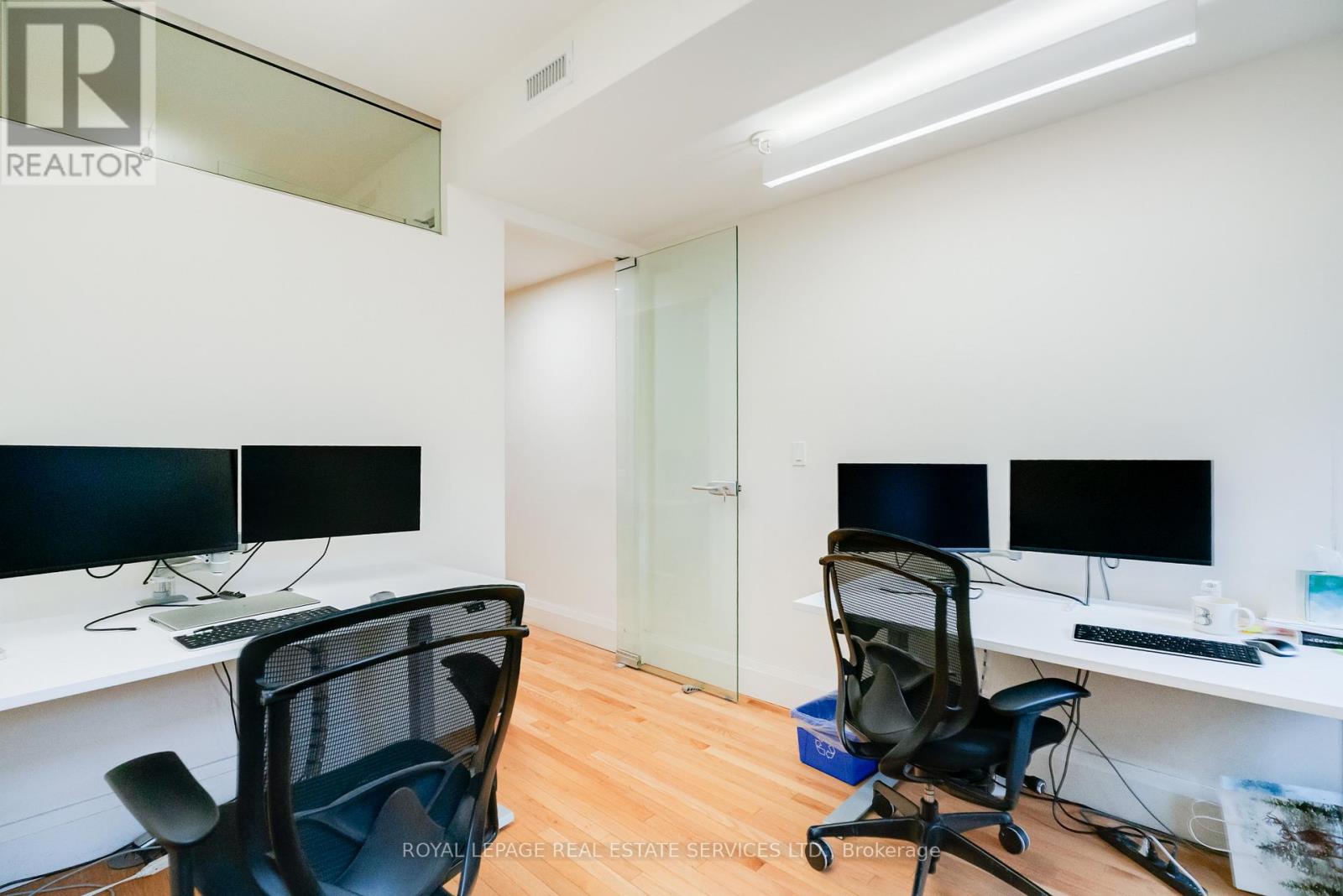 54 1/2 St Patrick Street, Toronto (Kensington-Chinatown), Ontario  M5T 1V1 - Photo 10 - C12909320