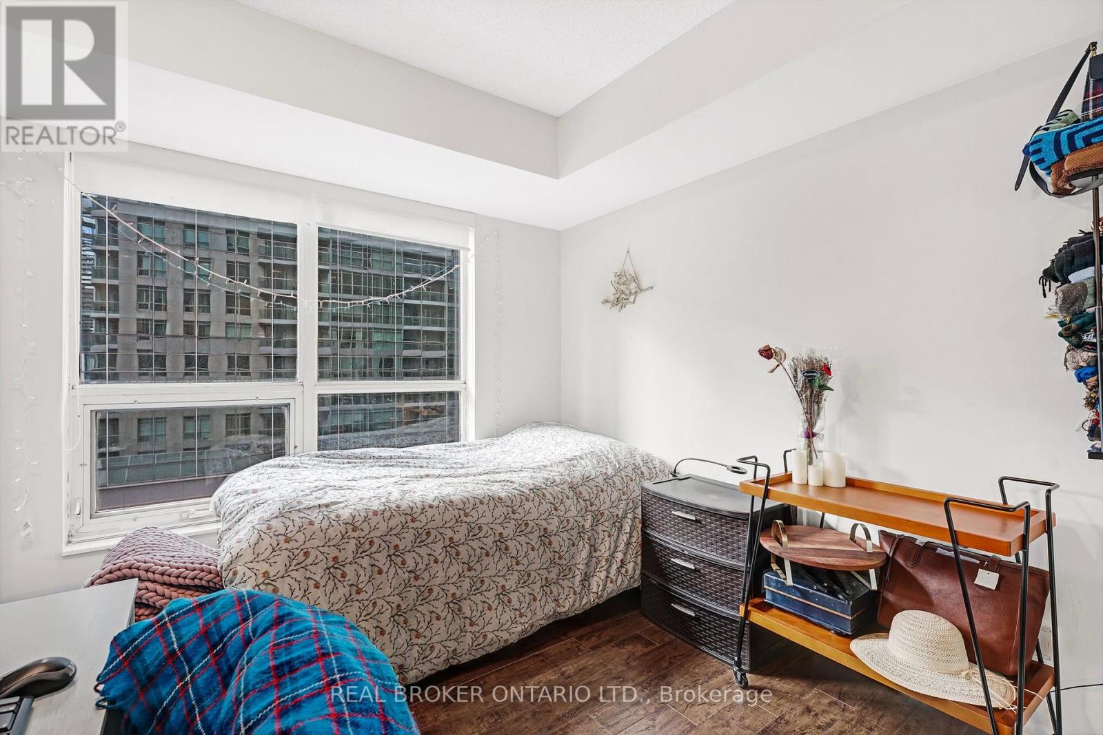 1013 - 18 Yonge Street, Toronto (Waterfront Communities), Ontario  M5E 1Z8 - Photo 15 - C12909356