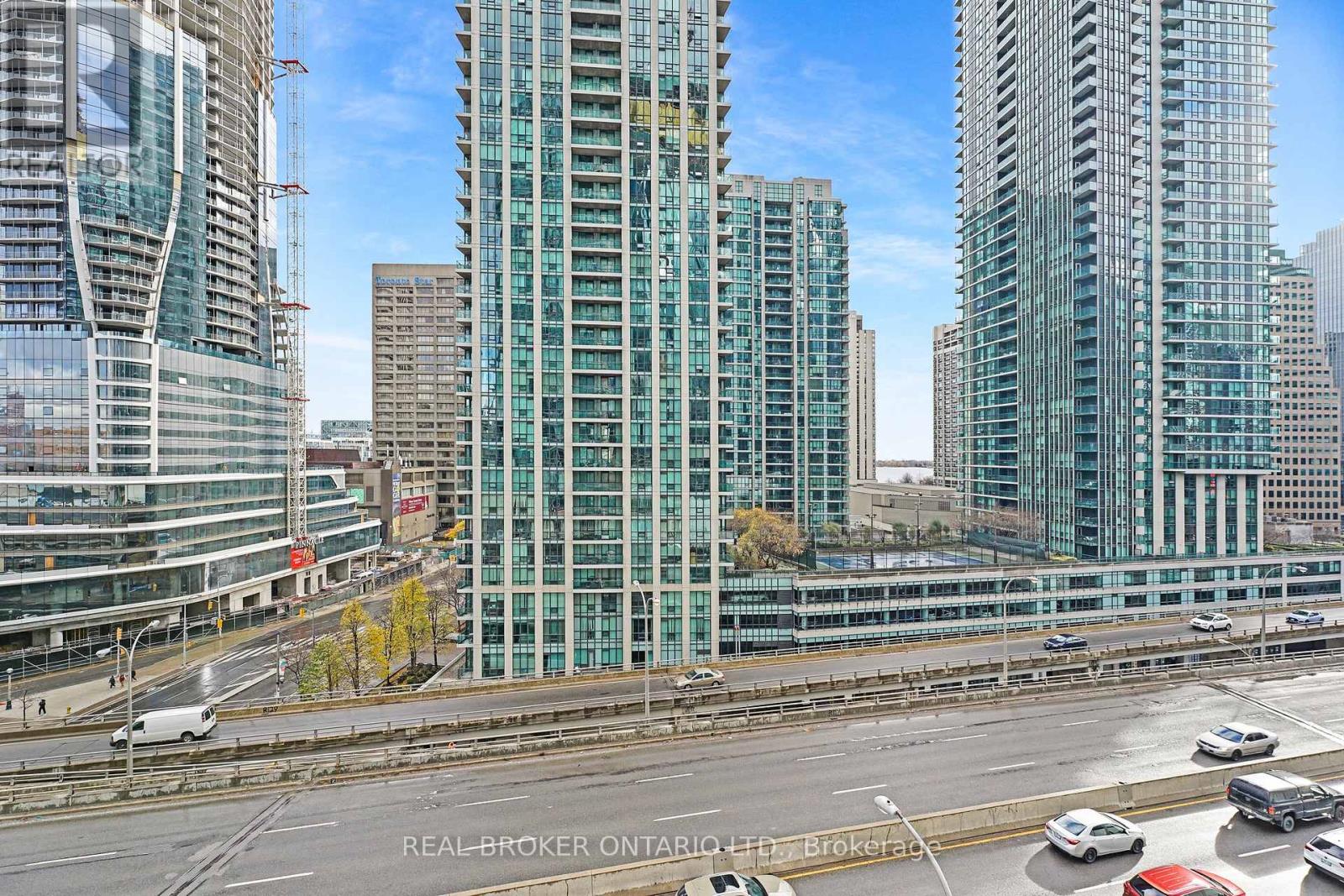 1013 - 18 Yonge Street, Toronto (Waterfront Communities), Ontario  M5E 1Z8 - Photo 24 - C12909356