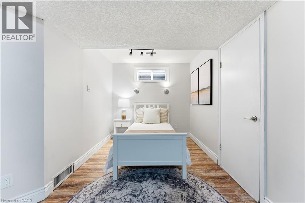 332 Keewatin Avenue, Kitchener, Ontario  N2B 3W6 - Photo 27 - 40813617