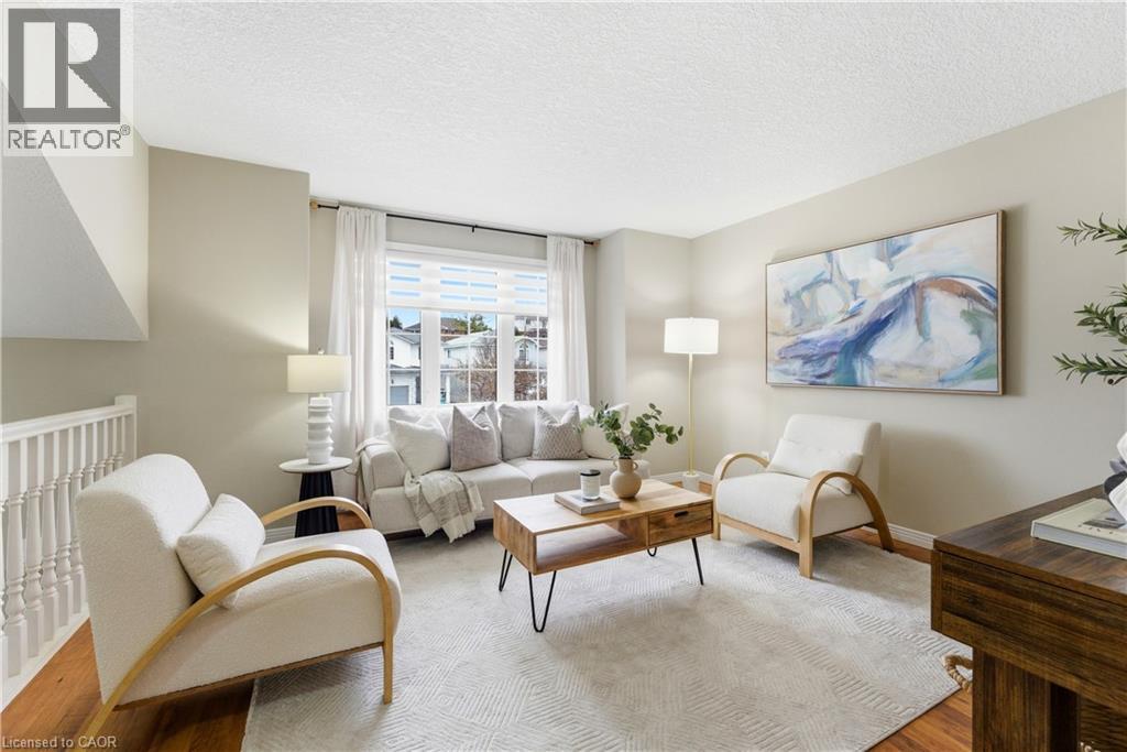 332 Keewatin Avenue, Kitchener, Ontario  N2B 3W6 - Photo 3 - 40813617