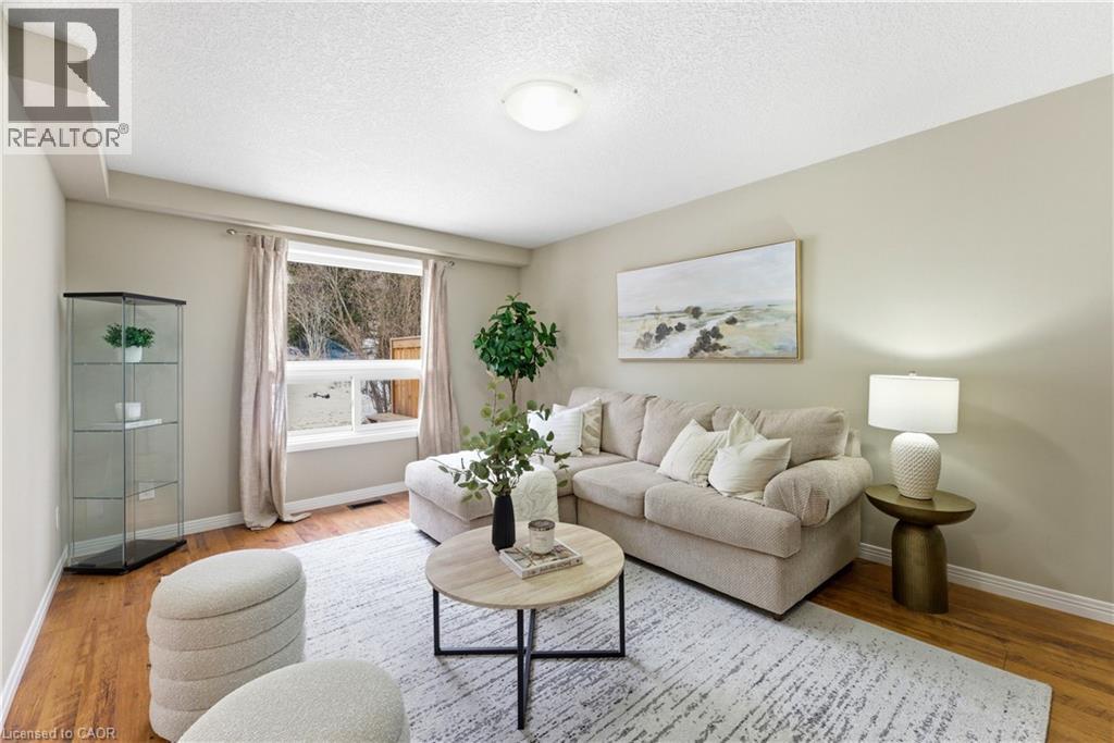 332 Keewatin Avenue, Kitchener, Ontario  N2B 3W6 - Photo 5 - 40813617