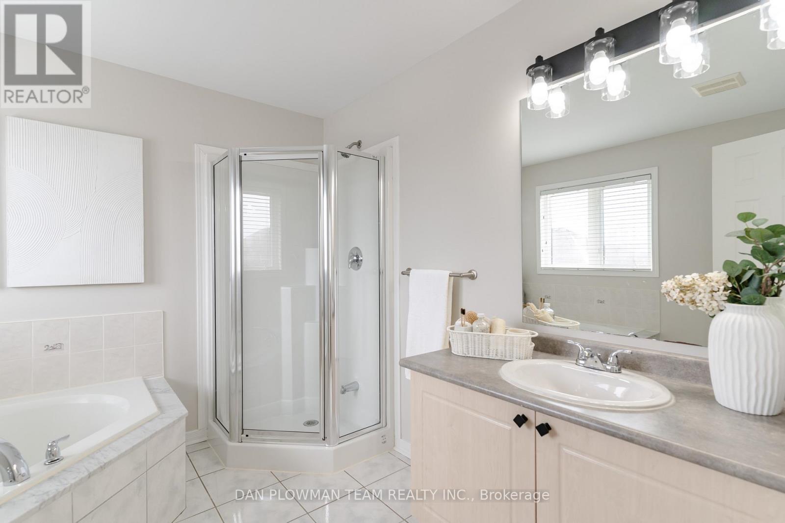 51 Hutton Place, Clarington, Ontario  L1C 5H5 - Photo 24 - E12909044