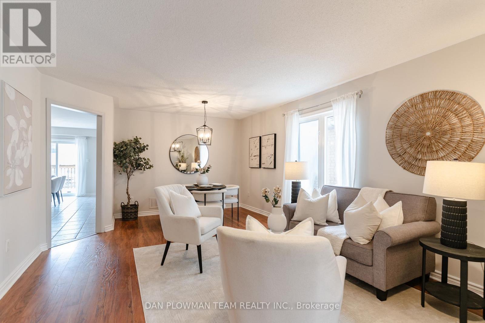 51 Hutton Place, Clarington, Ontario  L1C 5H5 - Photo 3 - E12909044