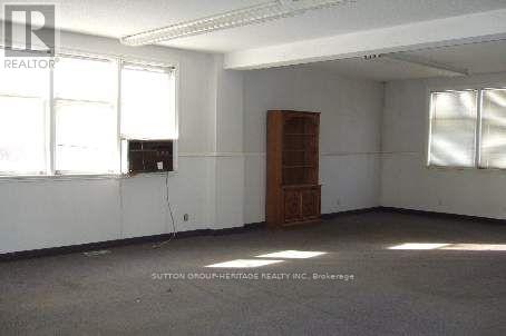 1688 Central Street W, Pickering, Ontario  L1Y 1B2 - Photo 2 - E12909094