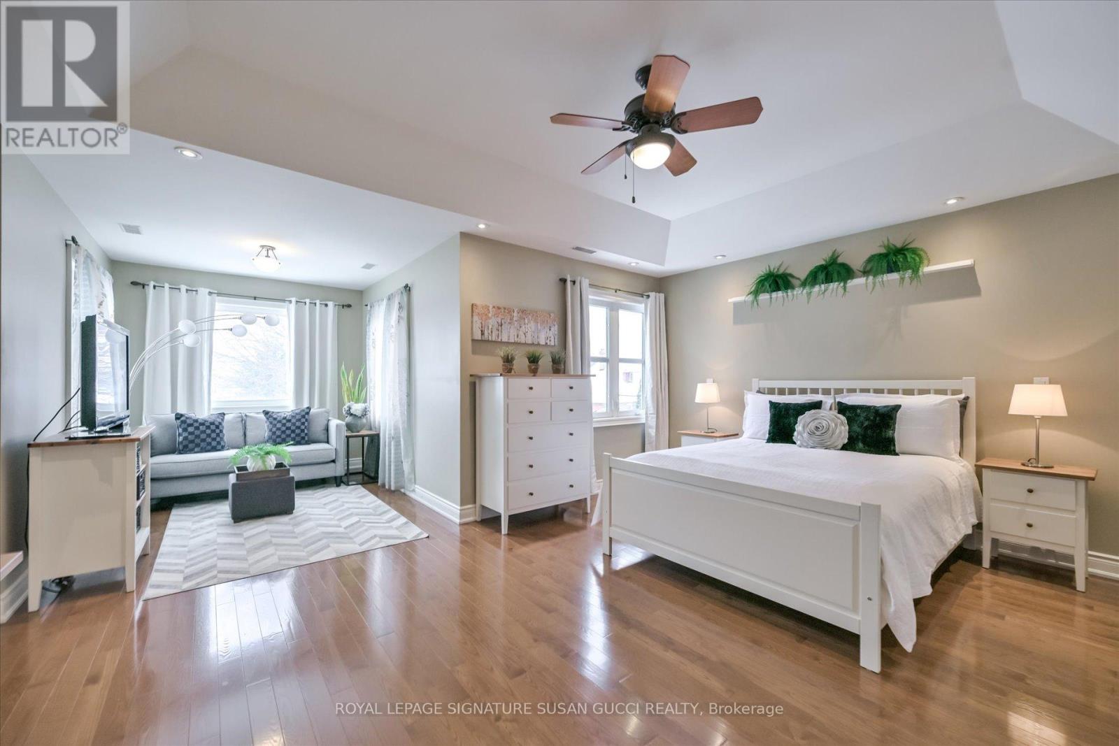 8 Fairside Avenue, Toronto, Ontario  M4C 3G9 - Photo 20 - E12909166