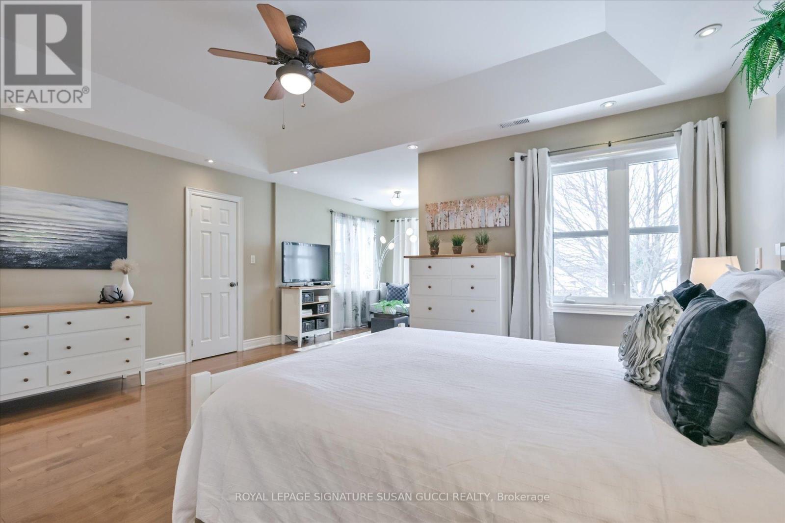 8 Fairside Avenue, Toronto, Ontario  M4C 3G9 - Photo 22 - E12909166