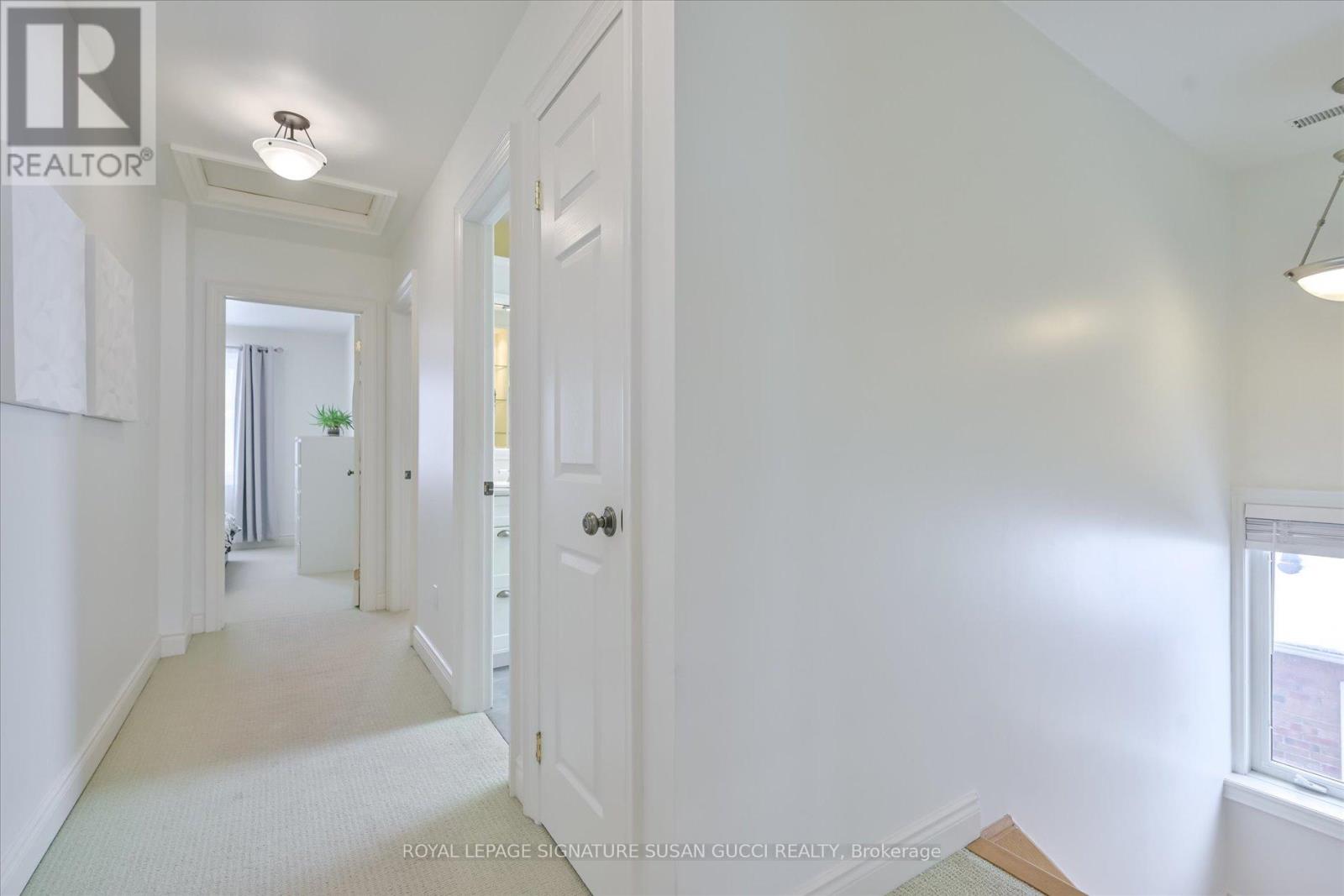 8 Fairside Avenue, Toronto, Ontario  M4C 3G9 - Photo 26 - E12909166