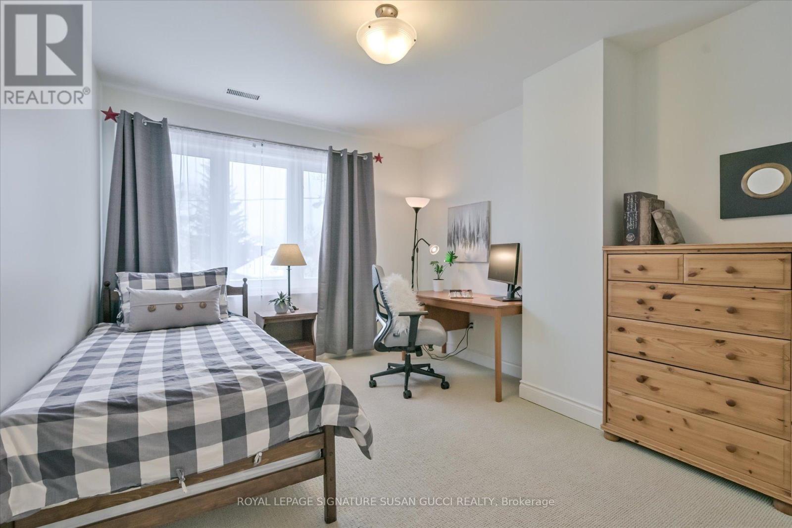 8 Fairside Avenue, Toronto, Ontario  M4C 3G9 - Photo 28 - E12909166