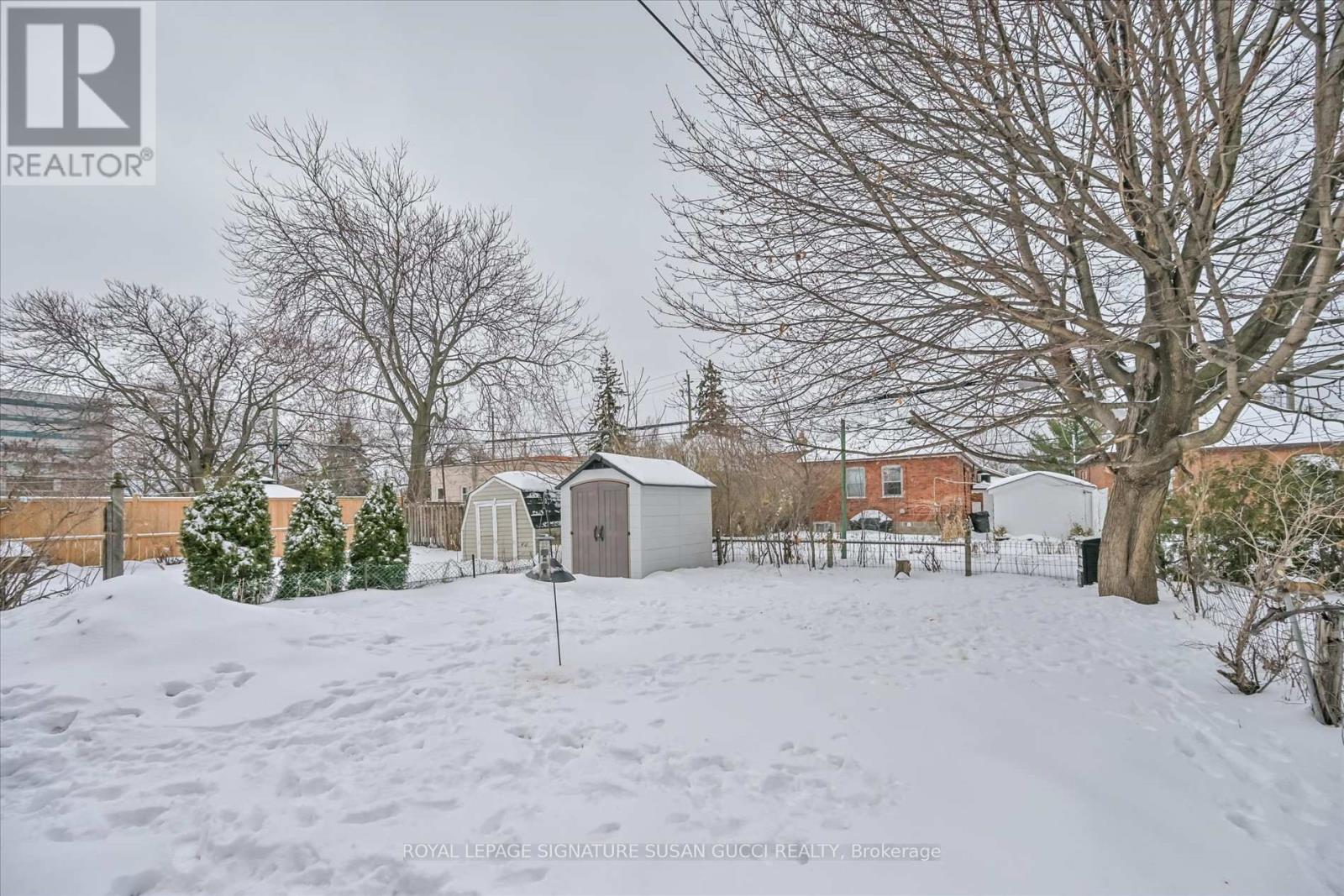 8 Fairside Avenue, Toronto, Ontario  M4C 3G9 - Photo 35 - E12909166