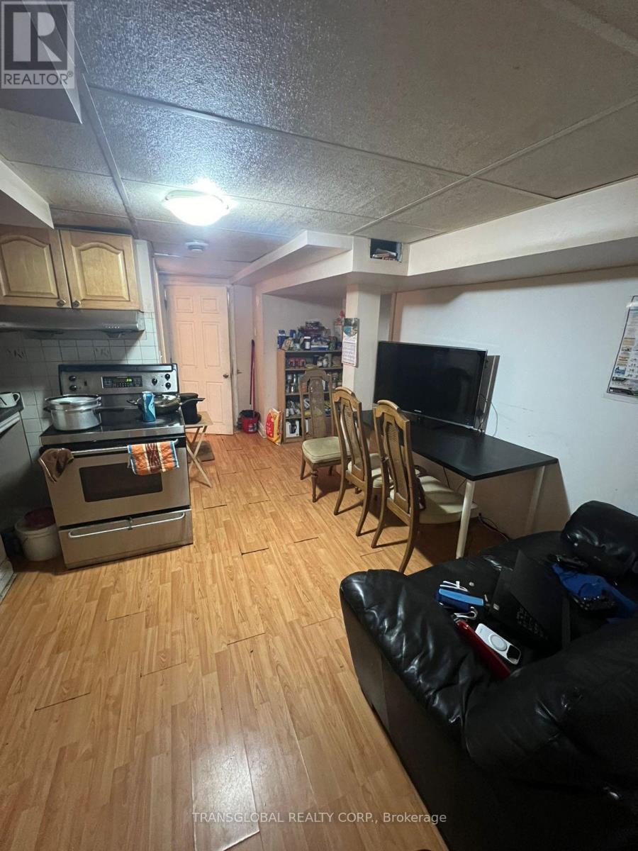 77 Wye Valley Road, Toronto (Dorset Park), Ontario  M1P 2A7 - Photo 13 - E12909254