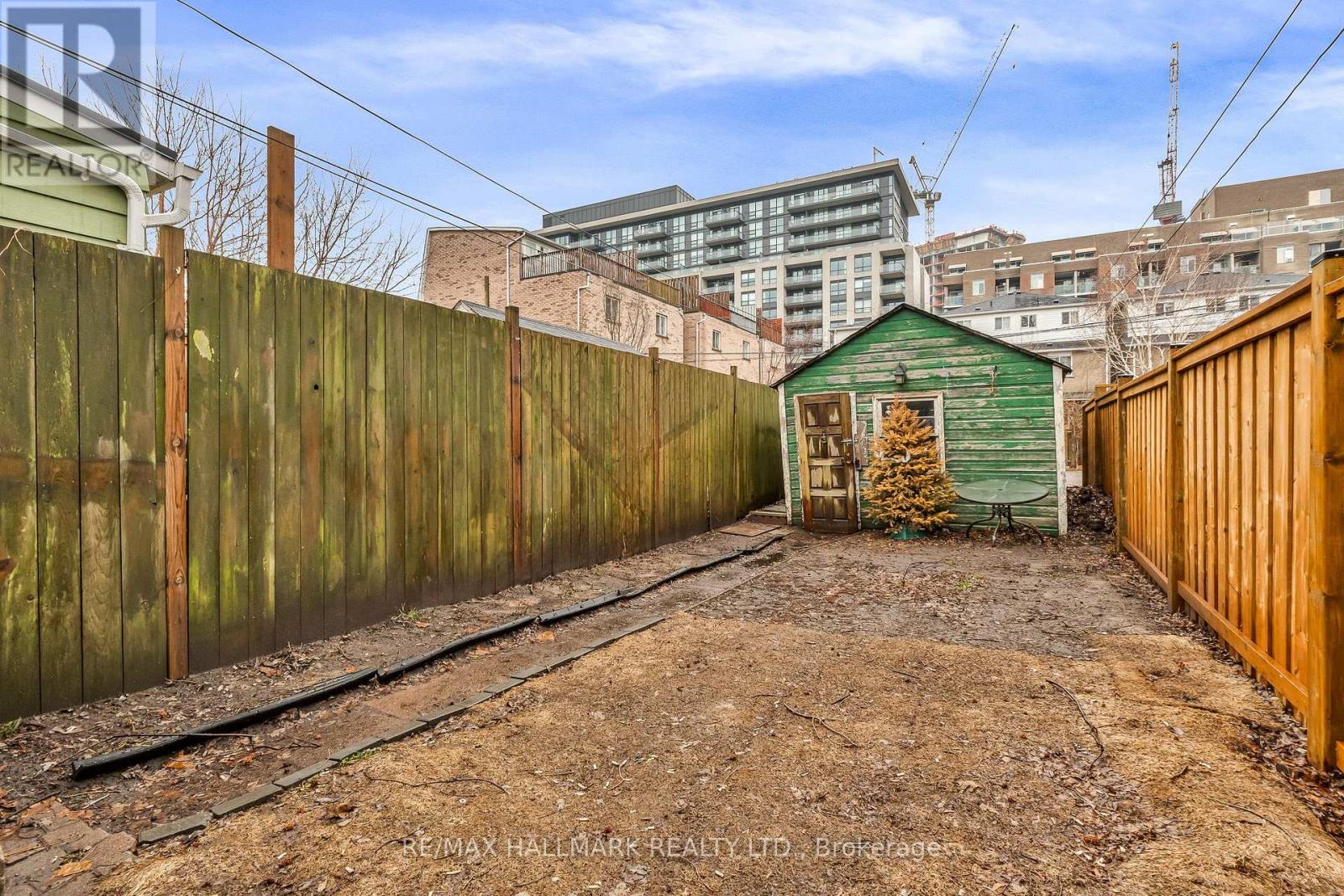 20 Kelvin Avenue, Toronto, Ontario  M4C 5C8 - Photo 25 - E12909258