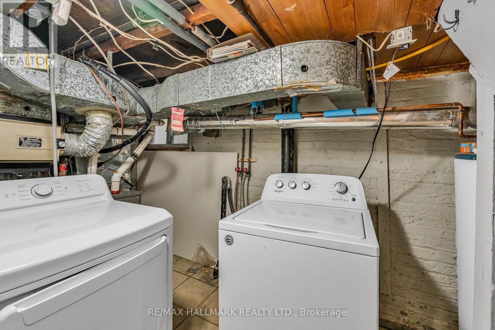 20 Kelvin Avenue, Toronto, Ontario  M4C 5C8 - Photo 28 - E12909258